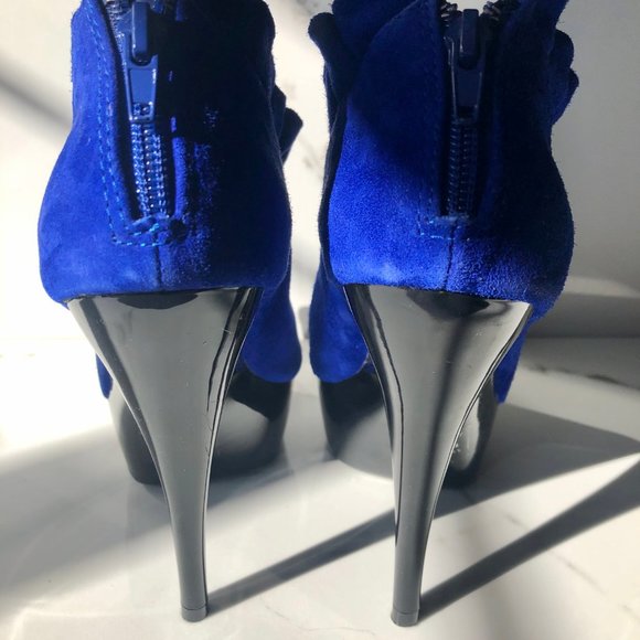 B2 Blue ruffle heels - Picture 3 of 4